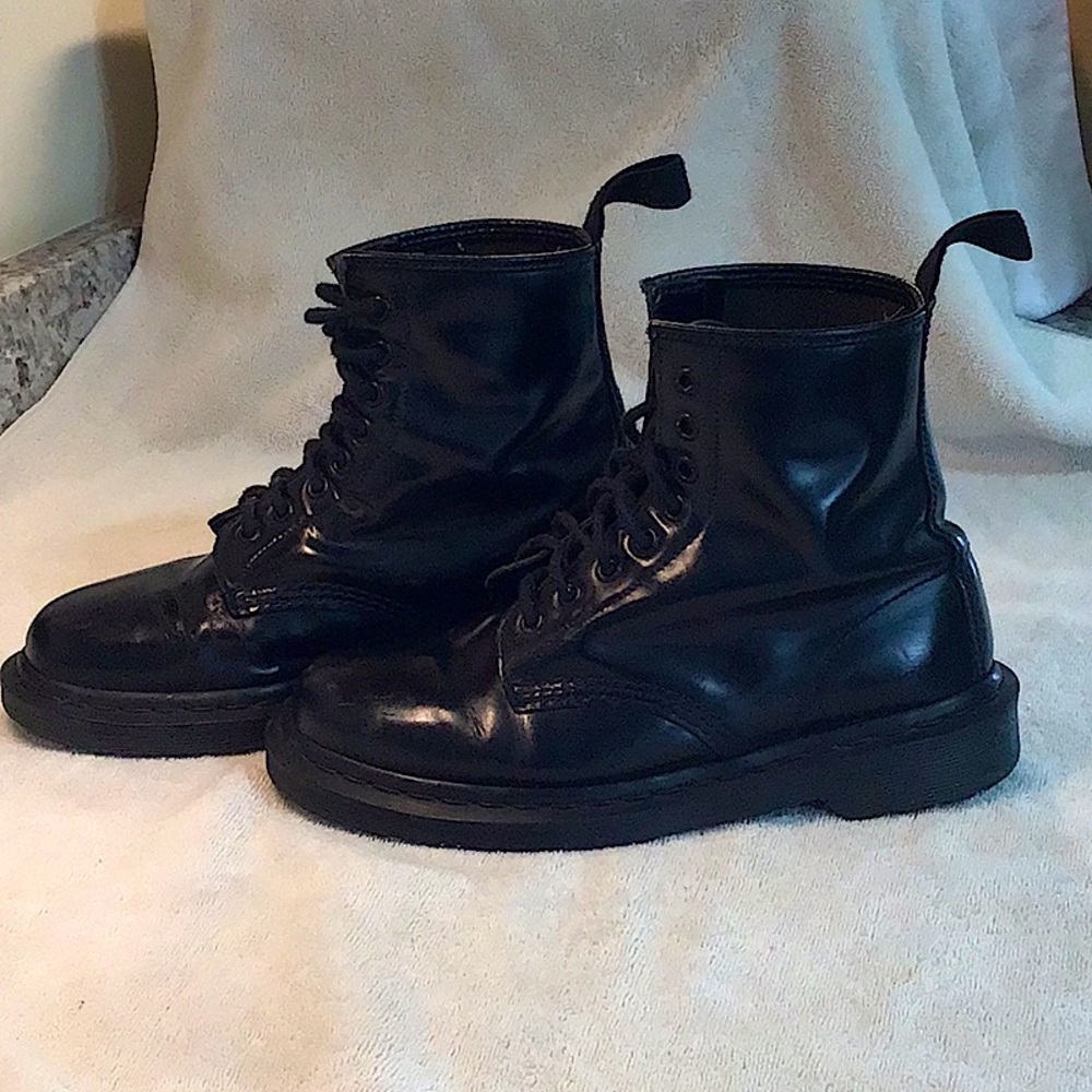 Monochrome Doc Martens Dr Martens 1460 W 8.5/M 7
